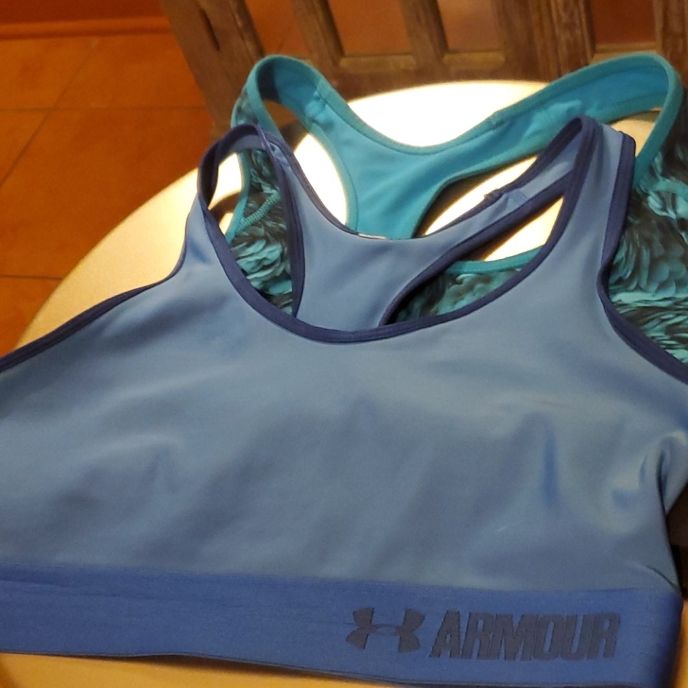 Bundle Two Medium Sports bras-- Under Armour